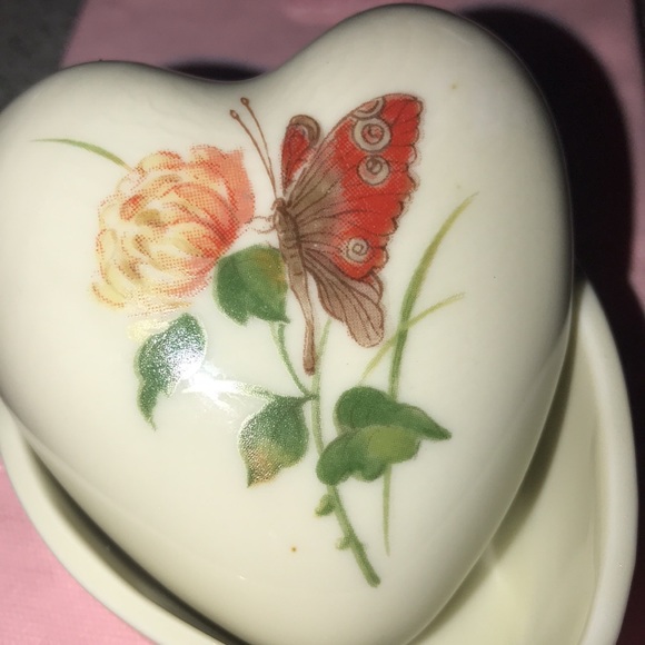 Takahashi SF vintage heart shaped trinket box - Picture 9 of 9